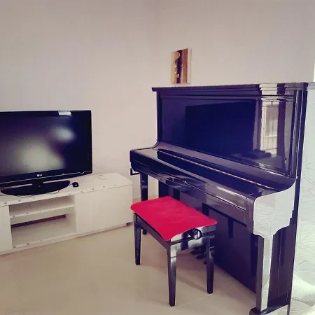 Alojamento de Acomodação e Pequeno-almoço Antica Casa Greco Bernalda